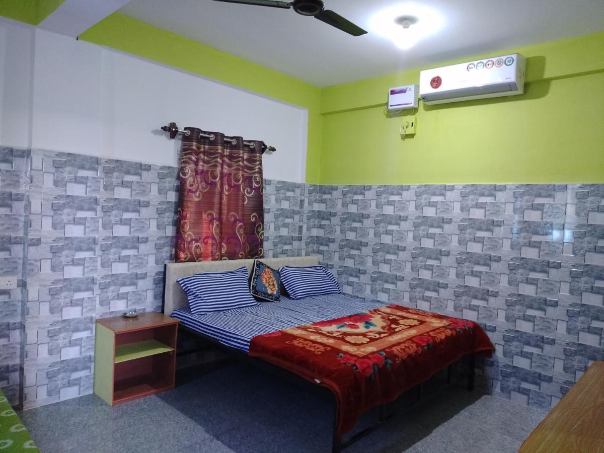 Baga F Leisure Stay Guest House Exterior photo